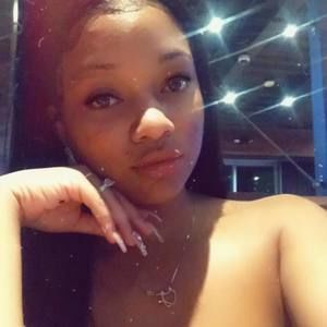 Meet your Posher, Natalia